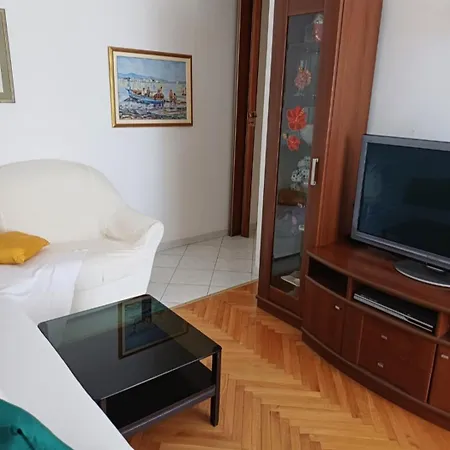 Apartment Seaside Split